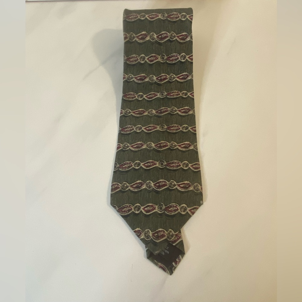 Peter Thomas by Superba 100% silk necktie